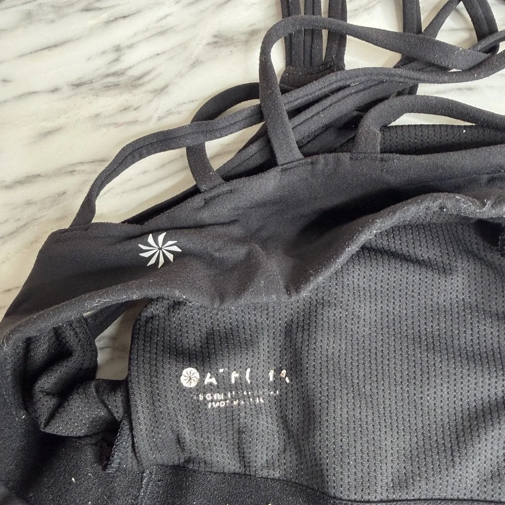 Athleta perfect form